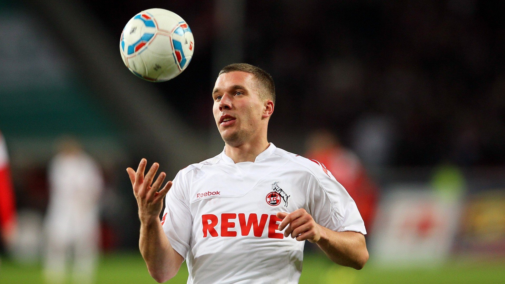 西汉姆主场大胜布莱顿,英超保级压力稍缓,英超西汉姆联vs布莱顿